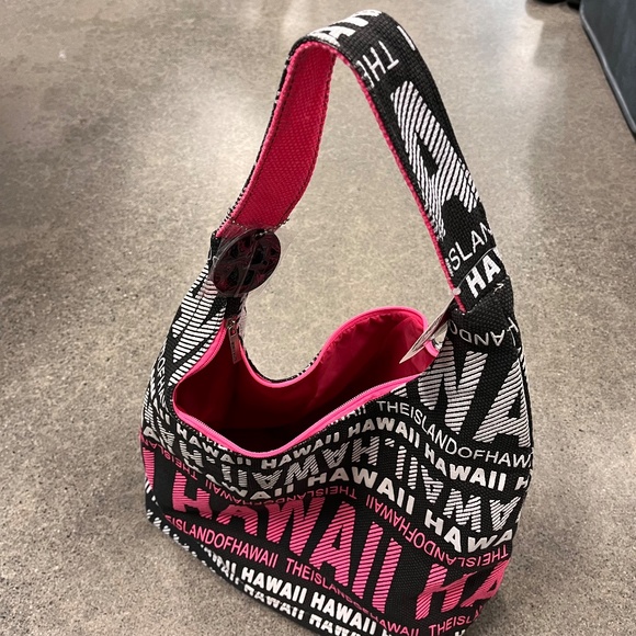 NWT Robin Ruth Be Noticed Tote - Picture 10 of 12